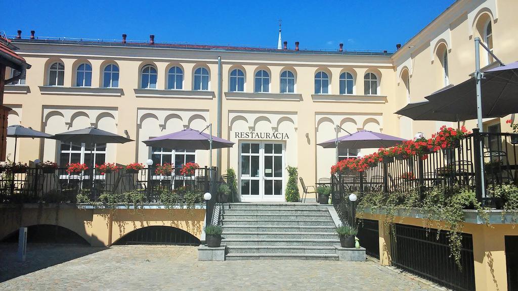 Zajazd Biskupi Racibórz Buitenkant foto